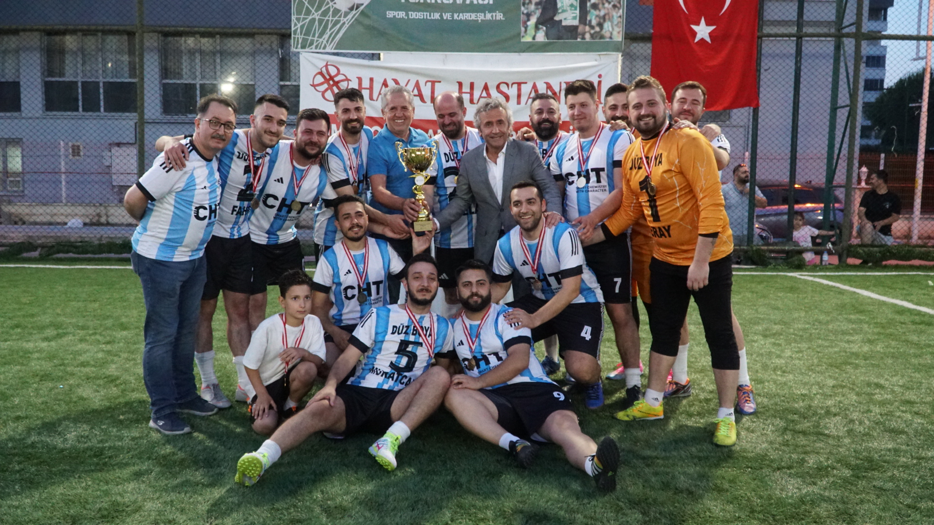 Şükrü Şankaya Dostluk Turnuvası’nda Şampiyon Düz Boya Oldu